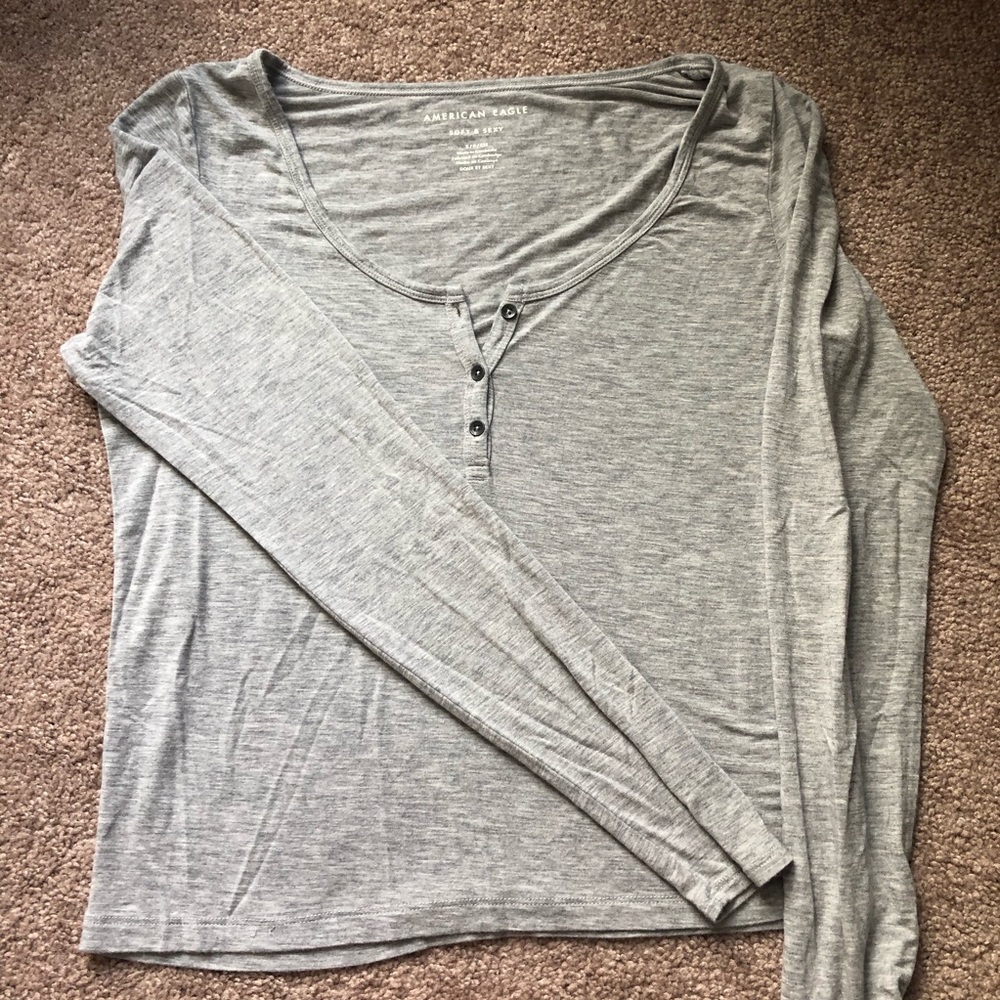 American Eagle long sleeve
